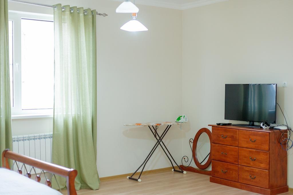 Sarai-Batu Guest House Aτιράου Δωμάτιο φωτογραφία